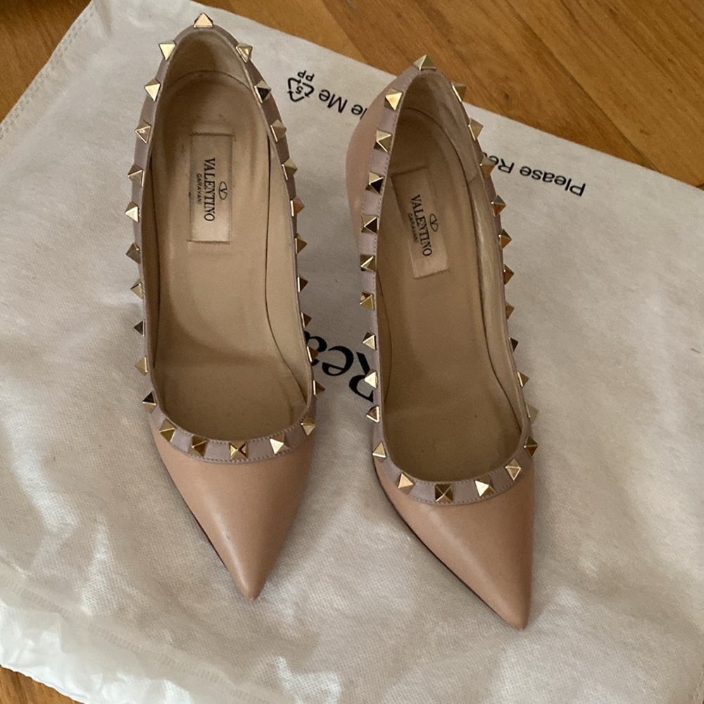 Auth. Valentino Rockstud Heels. Sz. 36. Nude. - Picture 3 of 14